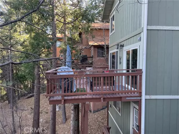 Crestline, CA 92325,23872 Scenic Drive