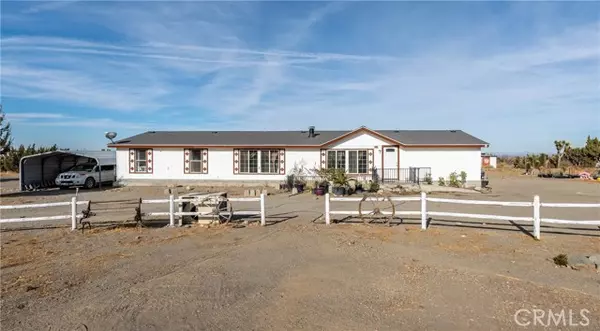 2964 Smoke Tree Road, Pinon Hills, CA 92372