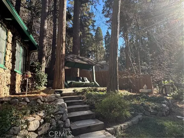 Lake Arrowhead, CA 92385,801 Kuffel Canyon Road