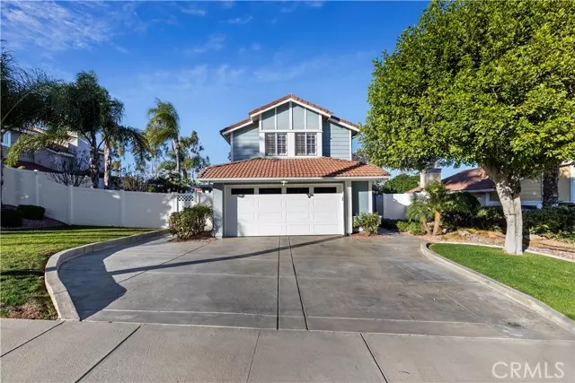 Corona, CA 92879,713 KINGFISHER Court