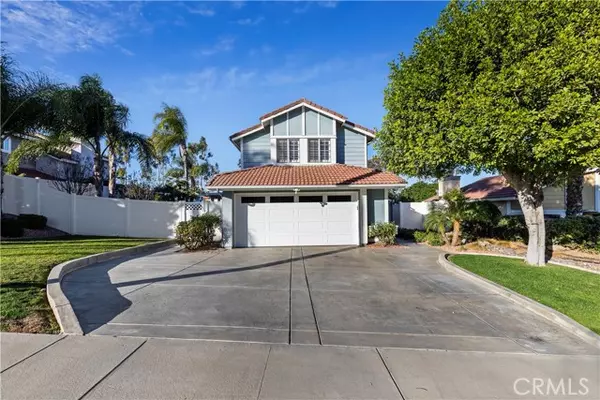 713 KINGFISHER Court, Corona, CA 92879