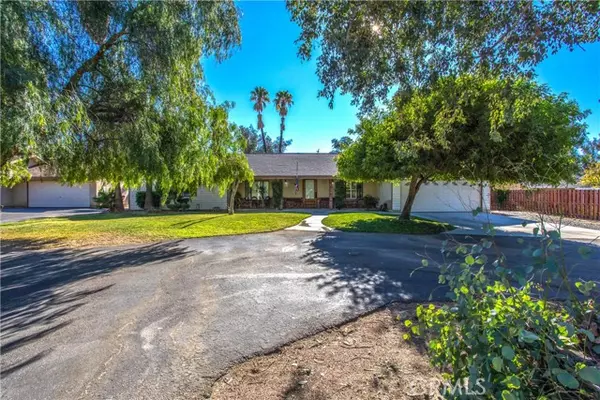 42375 Thornton Avenue, Hemet, CA 92544