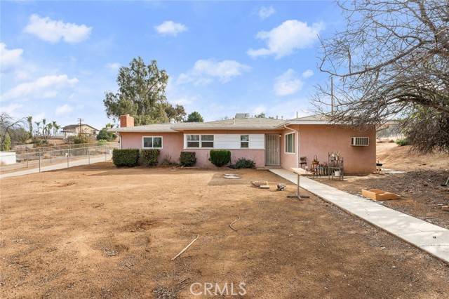 15360 Washington Street, Riverside, CA 92506