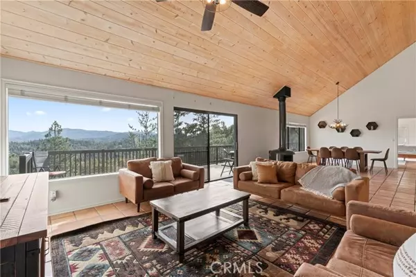 26150 Walnut Hills Drive, Lake Arrowhead, CA 92352