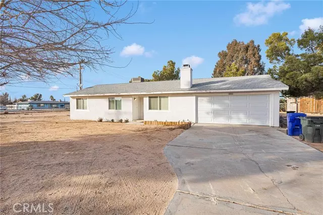 20910 Wren Street, Apple Valley, CA 92308