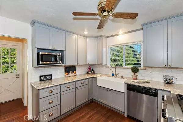 28621 Shenandoah Drive, Lake Arrowhead, CA 92352