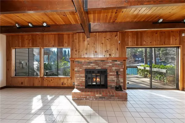 Lake Arrowhead, CA 92352,27721 Peninsula Dr. #214