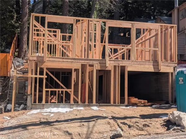 Crestline, CA 92325,23511 Lake Drive