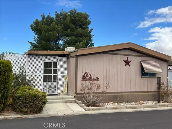 Apple Valley, CA 92307,20683 Waalew Road