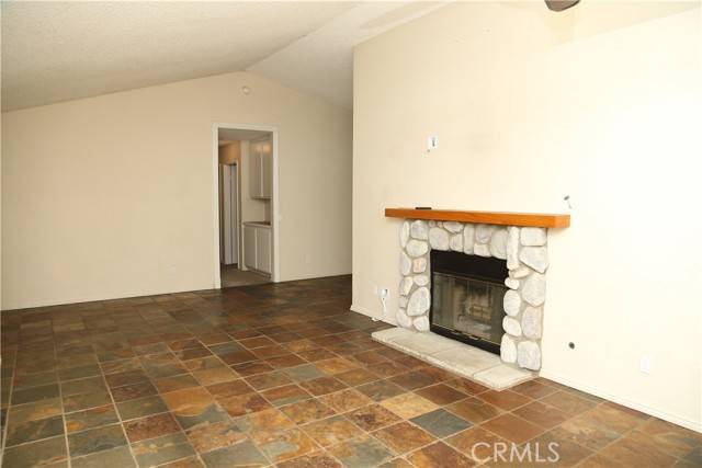 San Bernardino, CA 92407,914 W 59th Street