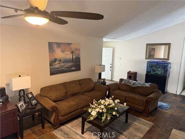 San Bernardino, CA 92407,914 W 59th Street