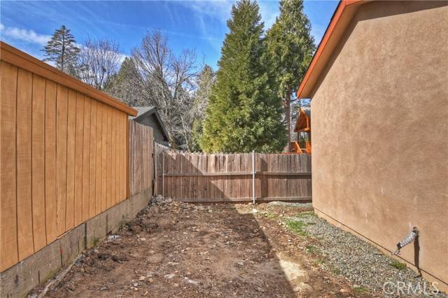 Crestline, CA 92325,22847 Juniper Lane