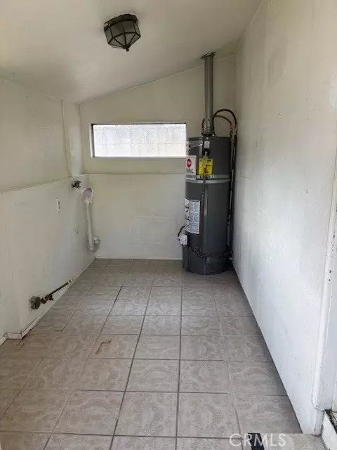 Corona, CA 92879,111 N Victoria Avenue