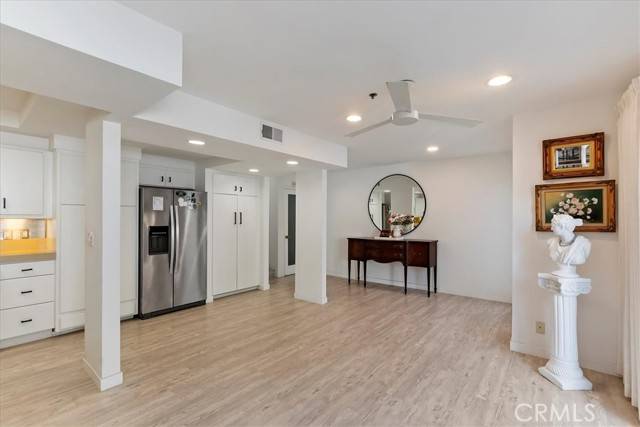 Palm Springs, CA 92262,874 N Village Square