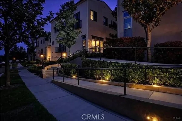 Corona, CA 92883,4445 Owens Street #105