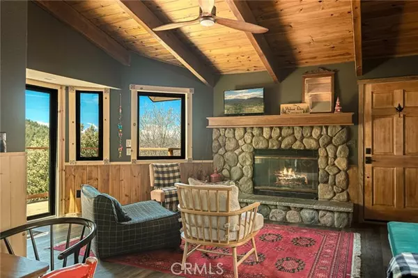 25055 Basel Drive, Crestline, CA 92325