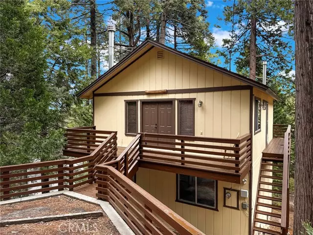 Twin Peaks, CA 92391,560 Rose Lane