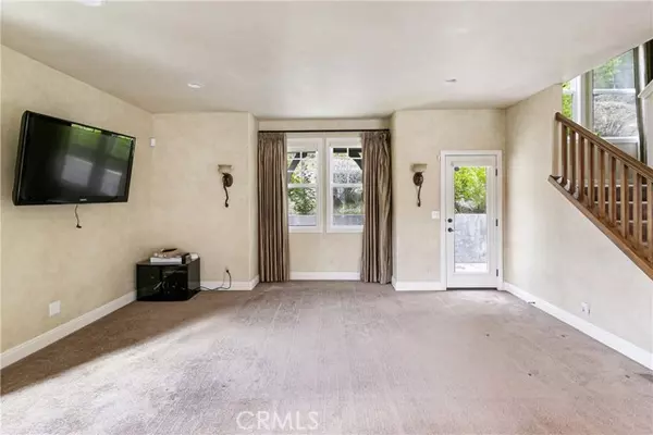 Lake Arrowhead, CA 92352,445 Clearwater Lane
