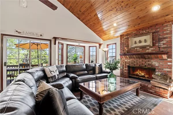 Lake Arrowhead, CA 92317,221 Grizzly Road