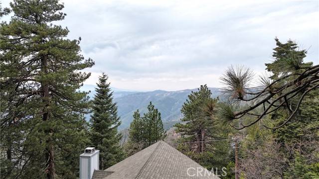 Running Springs, CA 92382,30904 Live Oak Drive