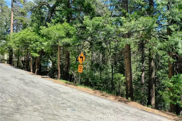 Lake Arrowhead, CA 92352,0 Terrace