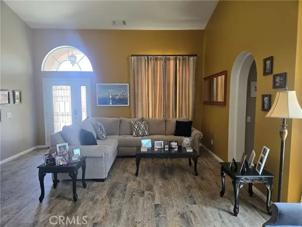 Pinon Hills, CA 92372,10160 Pineview Road