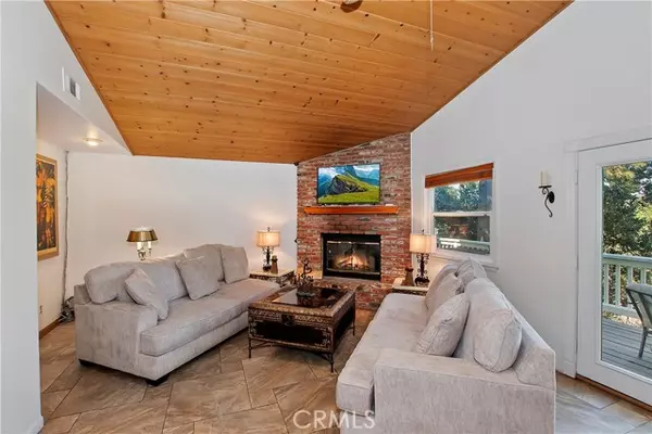 Crestline, CA 92325,395 Wylerhorn Drive