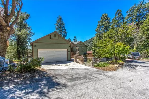 Angelus Oaks, CA 92305,6377 Sugar Pines Circle