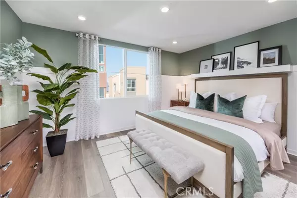 Ontario, CA 91764,980 N Tangent Privado #301