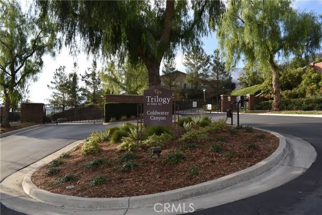 Corona, CA 92883,24642 Gleneagles Drive