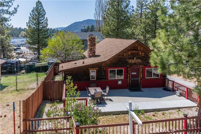 344 Edgemoor Road, Big Bear Lake, CA 92315