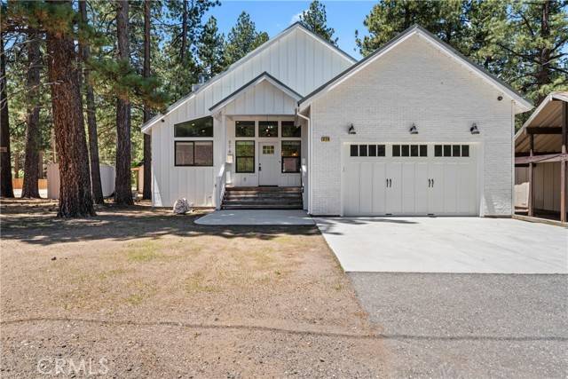 374 Mountainaire Lane, Big Bear Lake, CA 92315