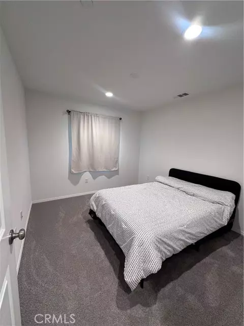 San Bernardino, CA 92407,6899 N Curtis Lane