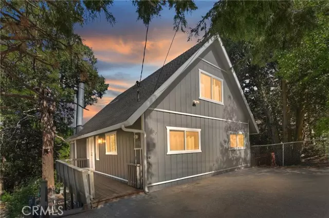 Crestline, CA 92325,197 Weisshorn Drive