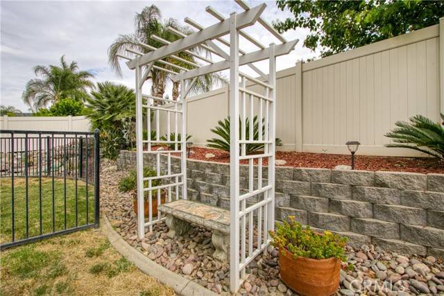 Yucaipa, CA 92399,35579 Country Creek Drive
