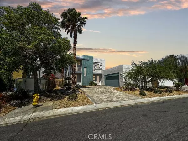 561 Skylar Lane, Palm Springs, CA 92262