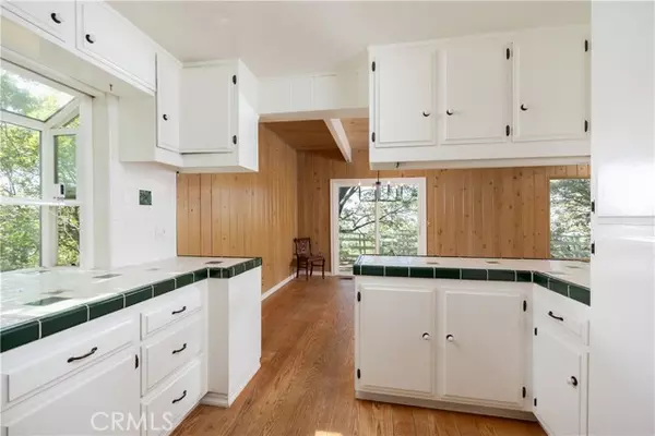 Lake Arrowhead, CA 92352,1268 Aleutian Drive