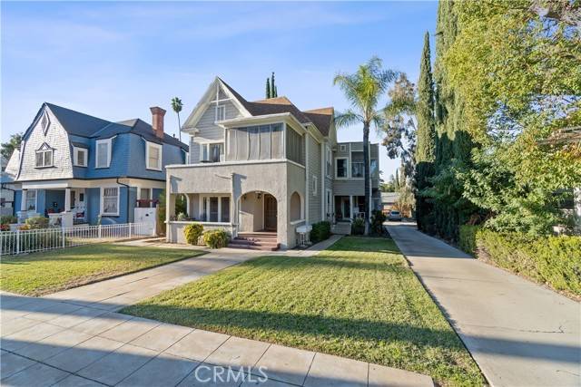 Redlands, CA 92373,120 W Olive Avenue #5