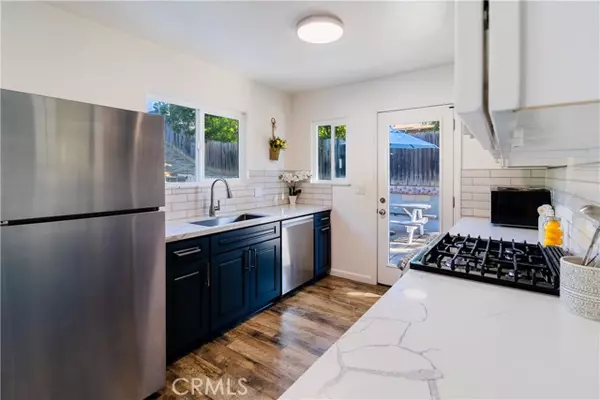 Corona, CA 92882,1919 Rainbow Ridge Street