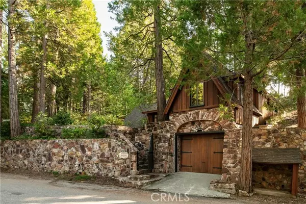 324 Summit Drive, Lake Arrowhead, CA 92352