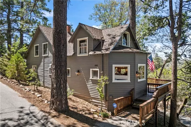 Twin Peaks, CA 92391,600 Rose Lane