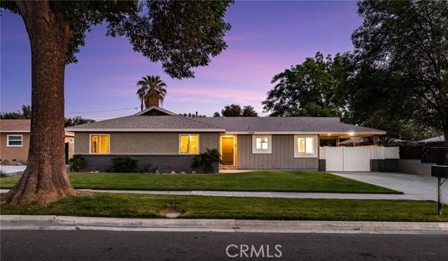 3520 Poplar Street, Riverside, CA 92501