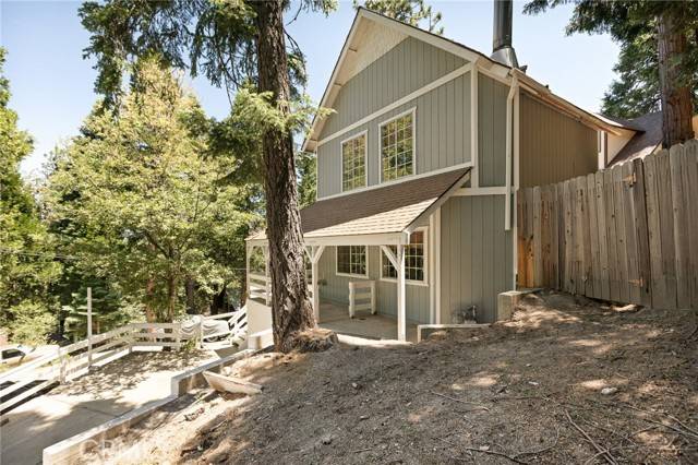 Twin Peaks, CA 92391,531 Rose Lane