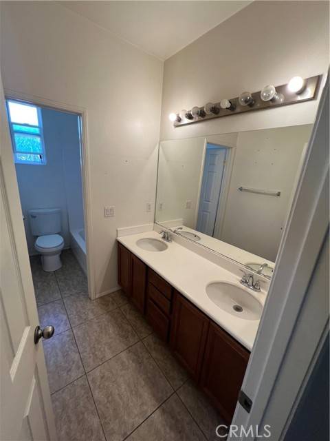 Eastvale, CA 92880,6686 Sand Dunes Street