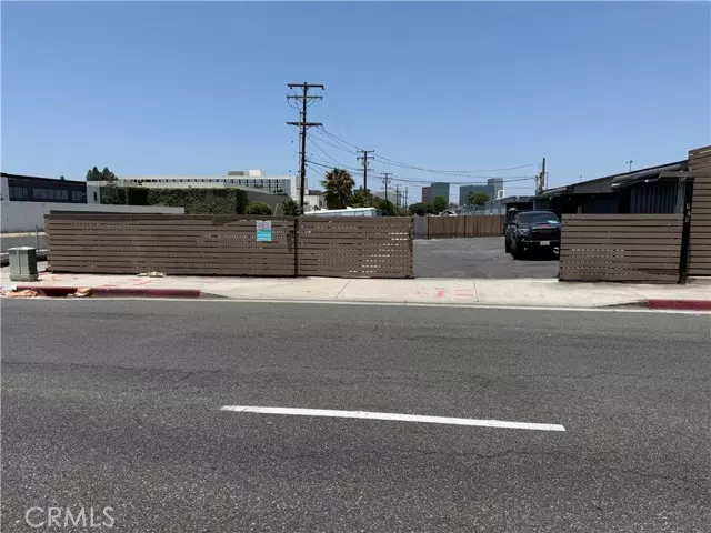Costa Mesa, CA 92626,642 Baker Street