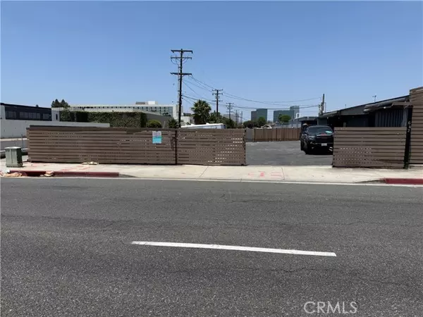 642 Baker Street, Costa Mesa, CA 92626