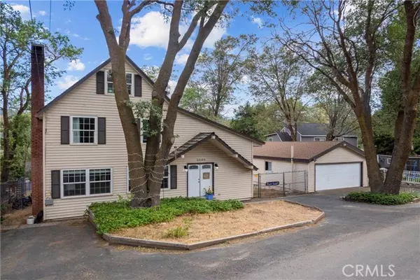 29289 Lake View Drive, Cedar Glen, CA 92321