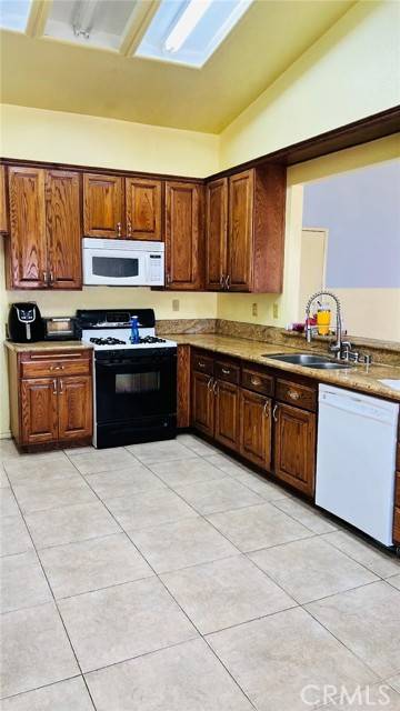 13590 Mica Avenue, Victorville, CA 92392