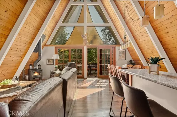 215 Chippewa Lane, Lake Arrowhead, CA 92352