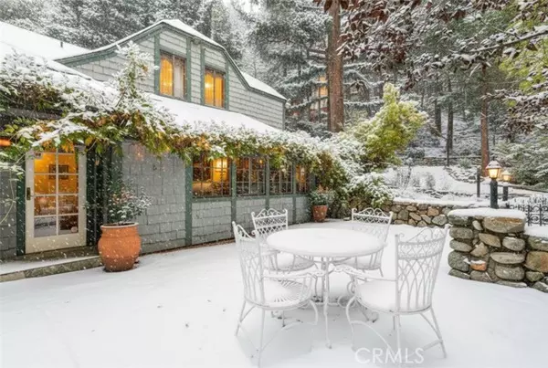 Crestline, CA 92325,969 Oak Drive